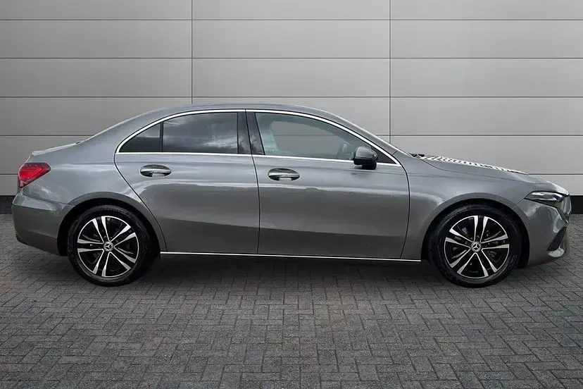 Used Mercedes A180 Executive 148 HP (108 kW) 2025 Mountain grey Sedan