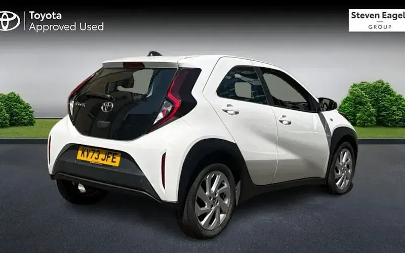 Used Toyota Aygo X PURE 72 HP (52 kW) 2025 SUV