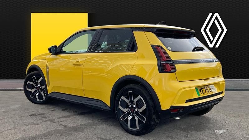 New Renault R5 Komfort 110 kW (150 HP) 2025 Yellow Hatchback