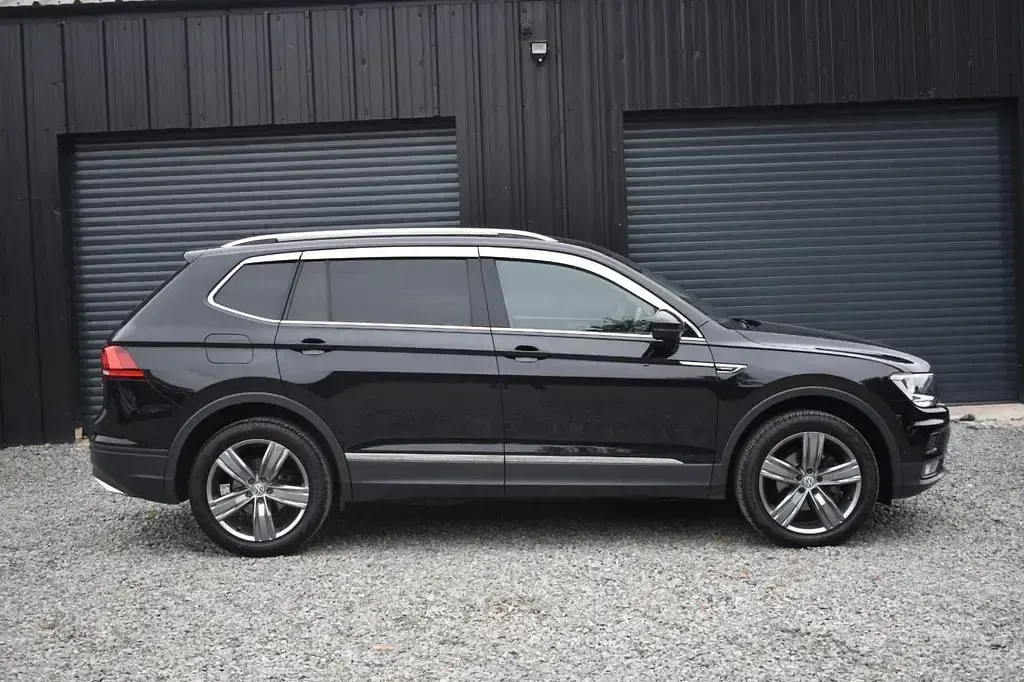 Used VW Tiguan Allspace Match 150 HP (110 kW) 2020 Black SUV