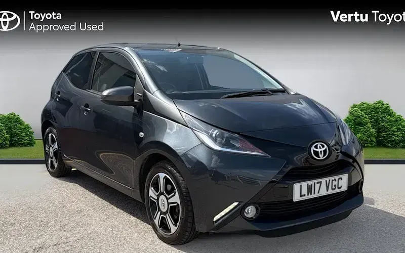 Used Toyota Aygo X-clusiv 69 HP (50 kW) 2018 Hatchback