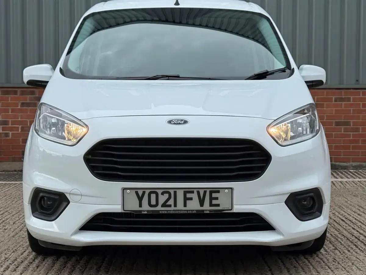 Used Ford Courier Limited 2021 White MPV