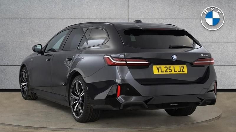 Used BMW 530e M Sport 295 HP (216 kW) 2025 Grey Estate