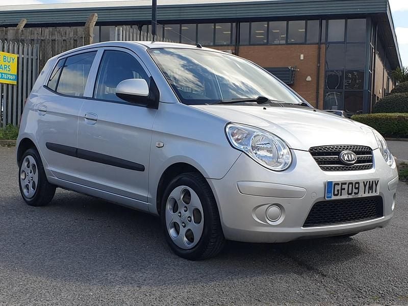 Used Kia Picanto 64 HP (47 kW) 2009 Silver Hatchback