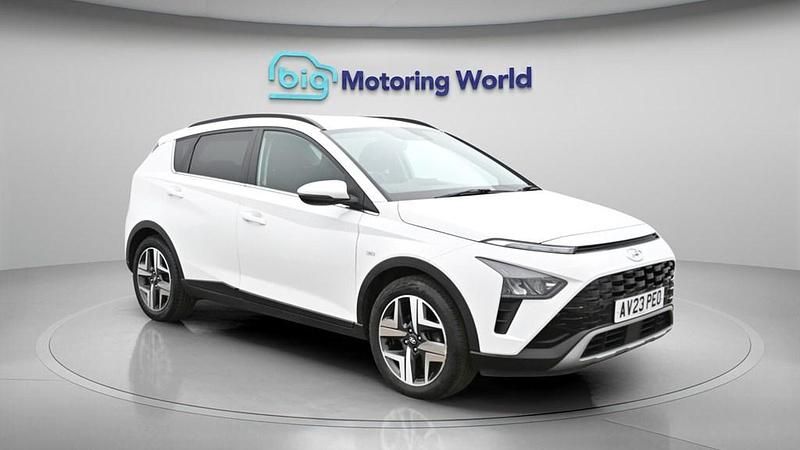 Used Hyundai Bayon Premium 120 HP (88 kW) 2023 White SUV