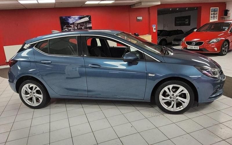 Used Vauxhall Astra SRi 2016 Blue Hatchback