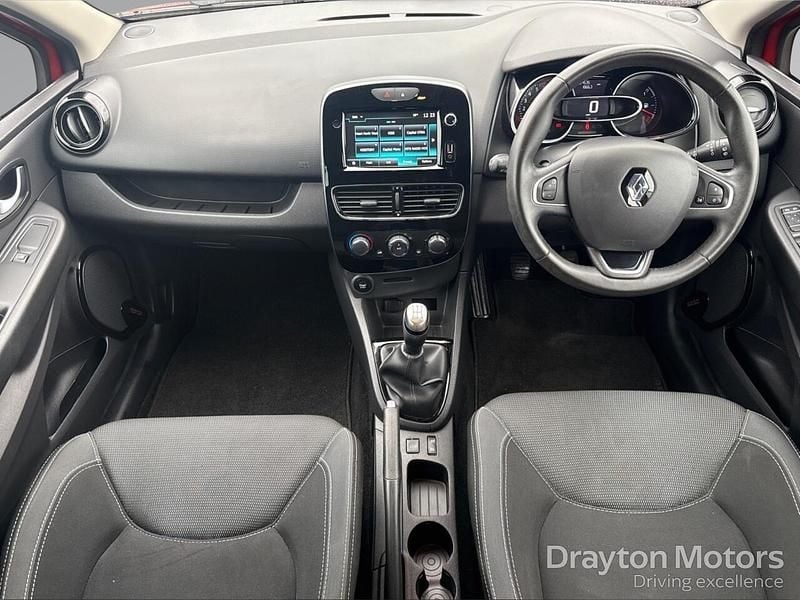 Used Renault Clio IV Iconic 90 HP (66 kW) 2019 Red Hatchback