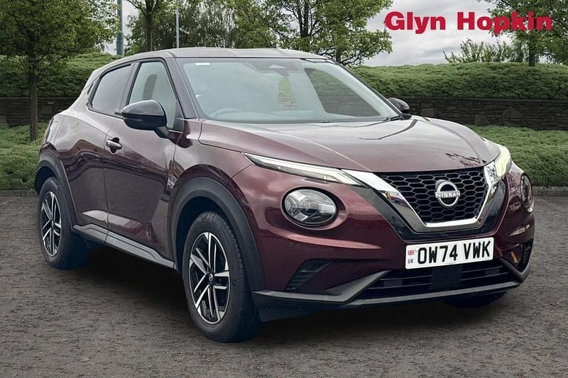 Used Nissan Juke N-Connecta 114 HP (83 kW) 2025 Red SUV