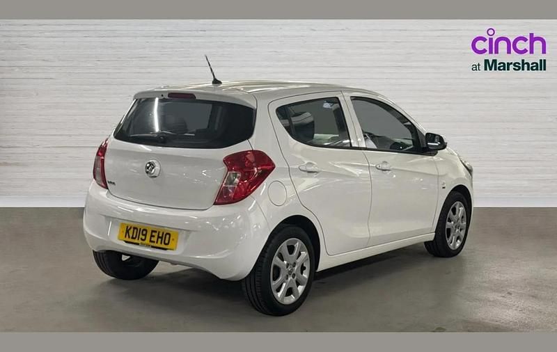 Used Vauxhall Viva 73 HP (53 kW) 2019 White Hatchback
