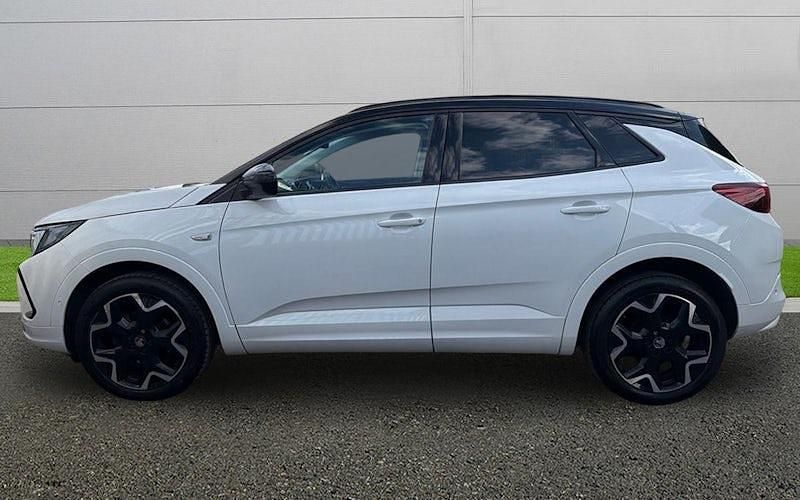 Used Vauxhall Grandland X Ultimate 131 HP (96 kW) 2023 White SUV