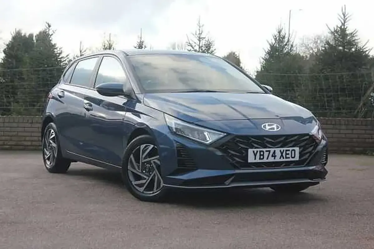 Used Hyundai i20 Advanced 101 HP (74 kW) 2024 Hatchback