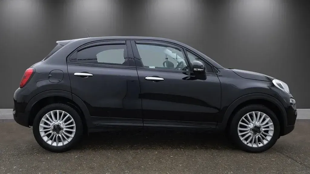 Used Fiat 500X Connect 120 HP (88 kW) 2022 Black SUV