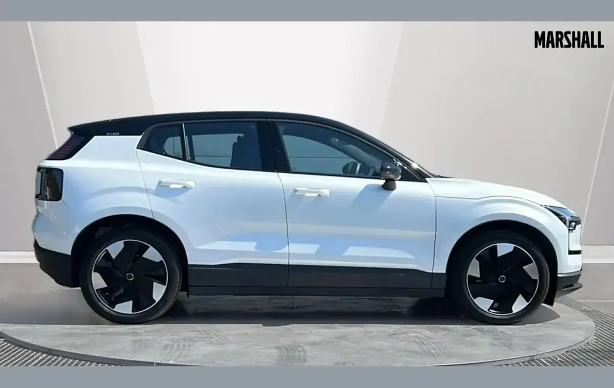 Used Volvo EX30 Performance 314 kW (428 HP) 2024 White SUV