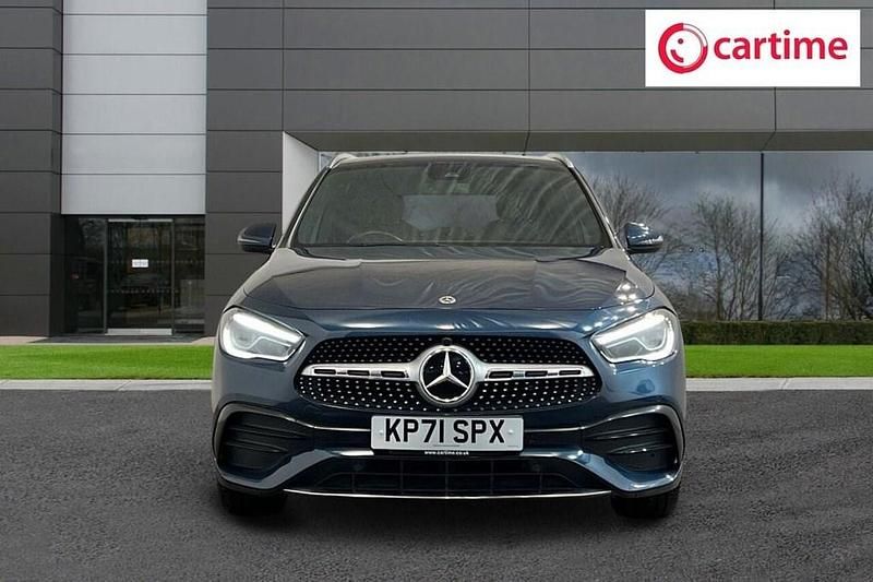 Used Mercedes GLA200 Executive 150 HP (110 kW) 2021 Blue SUV