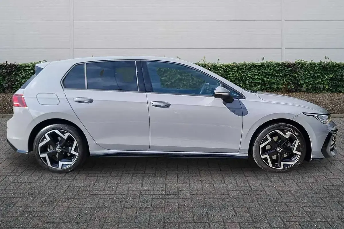 Used VW Golf VIII R-line 150 HP (110 kW) 2025 Grey Hatchback