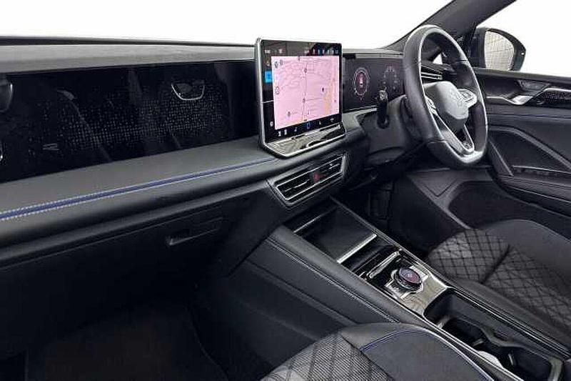 Used VW Tiguan R-line 150 HP (110 kW) 2024 Black SUV