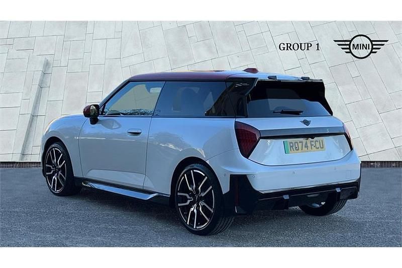Used Mini Cooper Sport 160 kW (218 HP) 2024 Nanuq white Hatchback