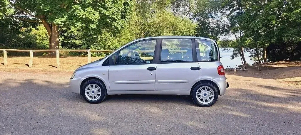 Used Fiat Multipla 120 HP (88 kW) 2007 Silver MPV