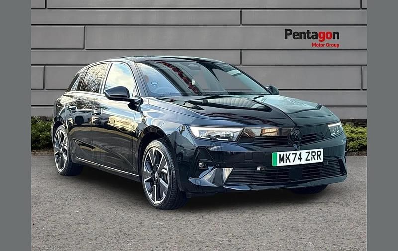 Used Vauxhall Astra Ultimate 114 kW (156 HP) 2024 Black Hatchback