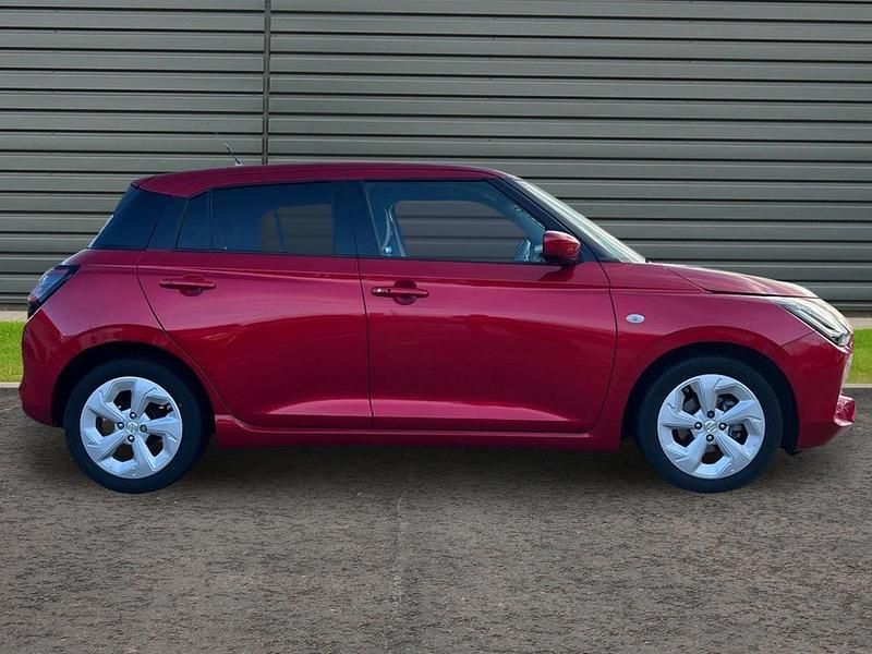 Used Suzuki Swift 82 HP (60 kW) 2025 Red Hatchback