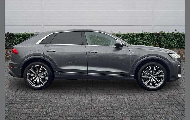 Used Audi Q8 S-Line 334 HP (245 kW) 2025 Daytona grey pearl effect SUV