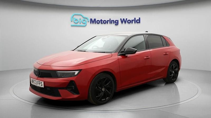 Second-hand Vauxhall Astra GS Line 129 CP (94 kW) 2022 Roșu Hatchback