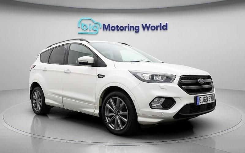 Used Ford Kuga ST-Line 182 HP (133 kW) 2019 White SUV