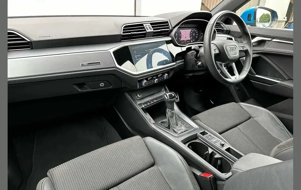 Used Audi Q3 S-Line 150 HP (110 kW) 2020 Blue SUV