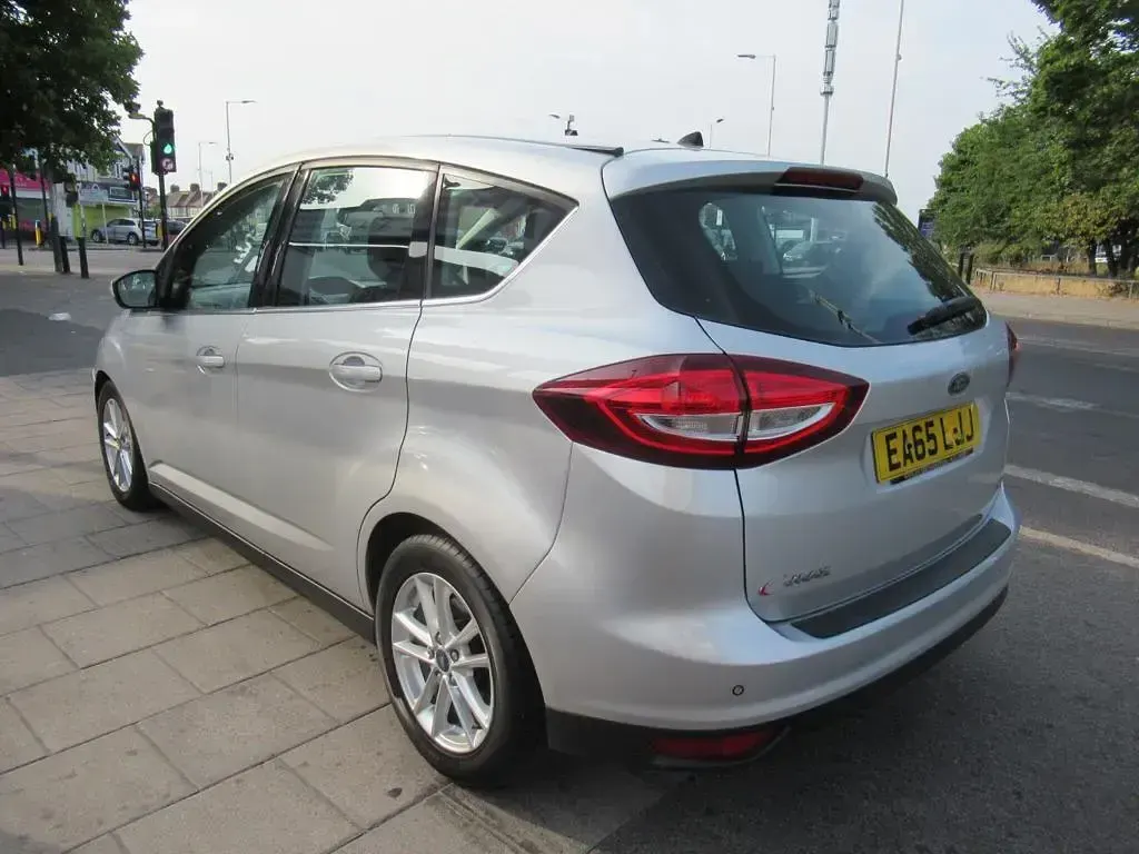 Used Ford C-MAX Zetec 125 HP (91 kW) 2015 Silver MPV