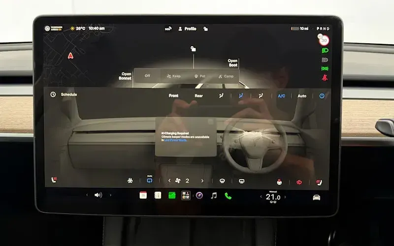 Used Tesla Model Y Standard Range 219 kW (299 HP) 2024 White SUV