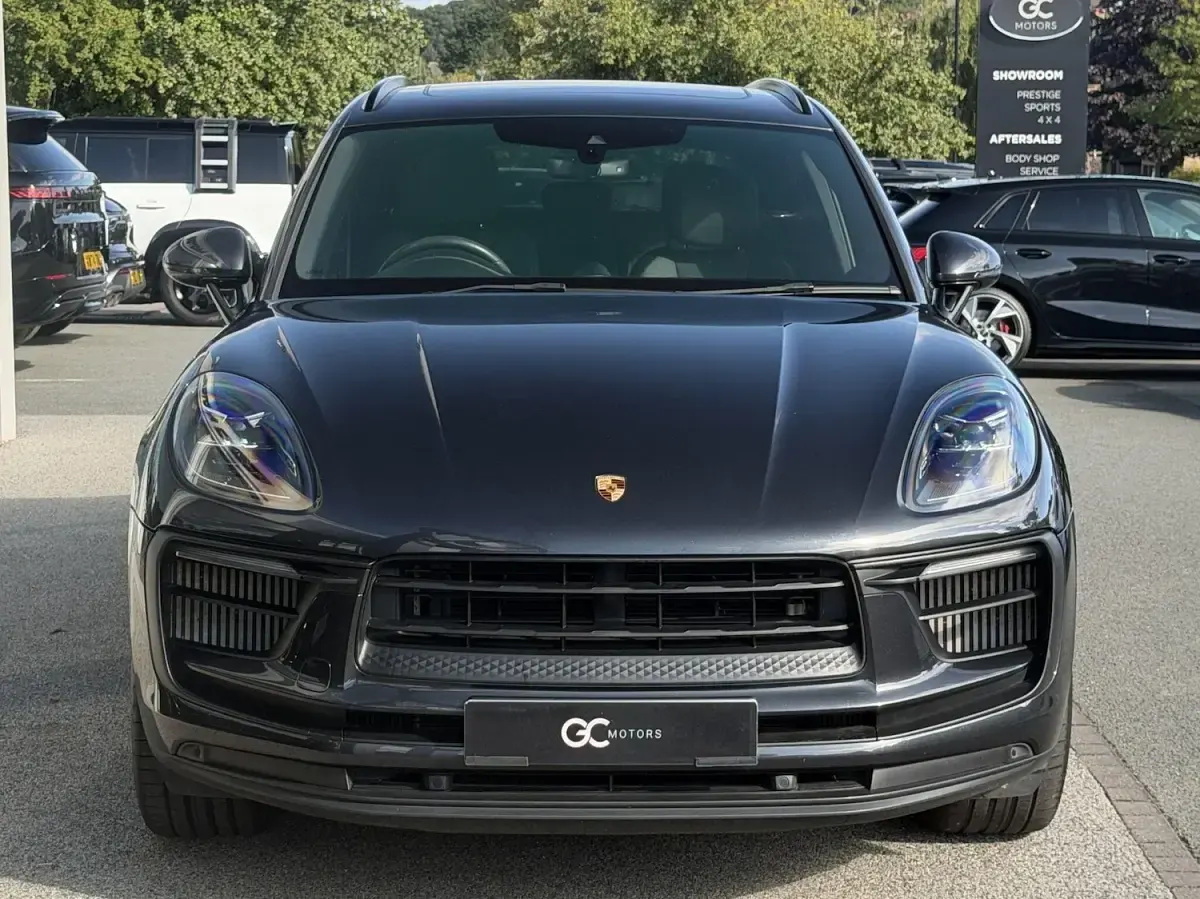Used Porsche Macan 380 HP (279 kW) 2022 Grey SUV