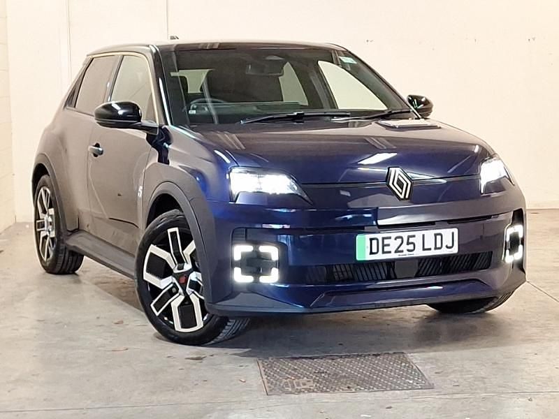 Blue New 2025 Renault R5 Komfort Hatchback | £25,498 (Fair price) - Image 1/4