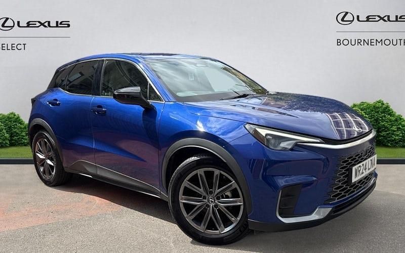 Used 2026 Lexus LBX SUV | £29,923 (Fair price) - Image 1/3