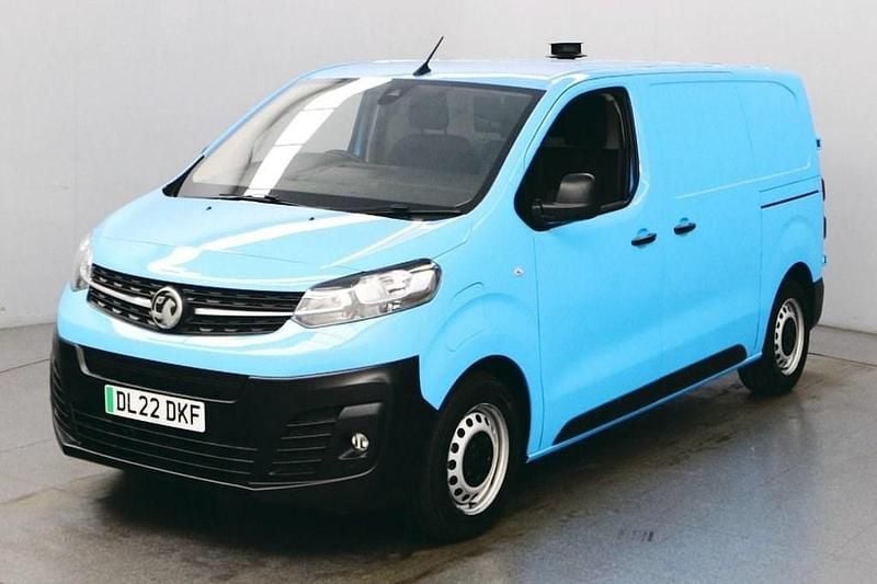 Used Vauxhall Vivaro 100 kW (136 HP) 2022 Purple MPV