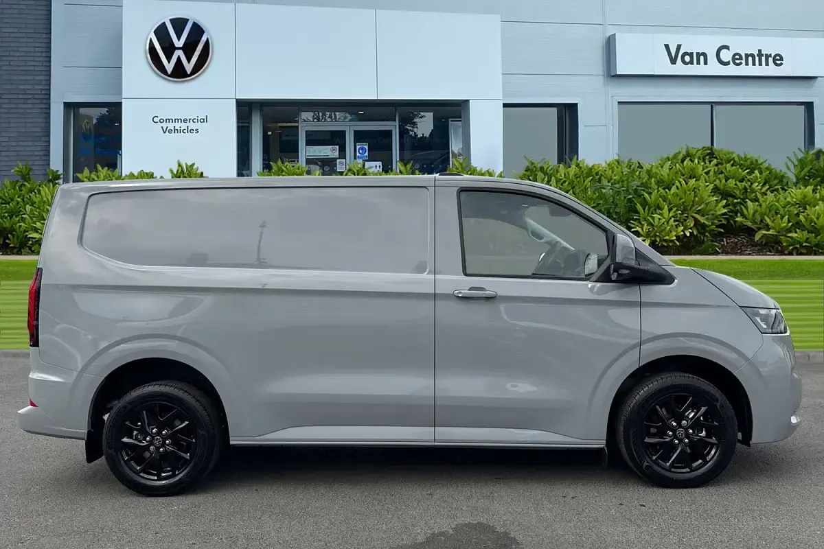New VW Transporter Pro 148 HP (108 kW) 2026 Grey Van