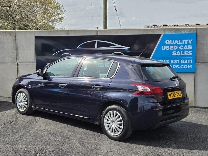 Used Peugeot 308 Access 82 HP (60 kW) 2016 Blue Hatchback