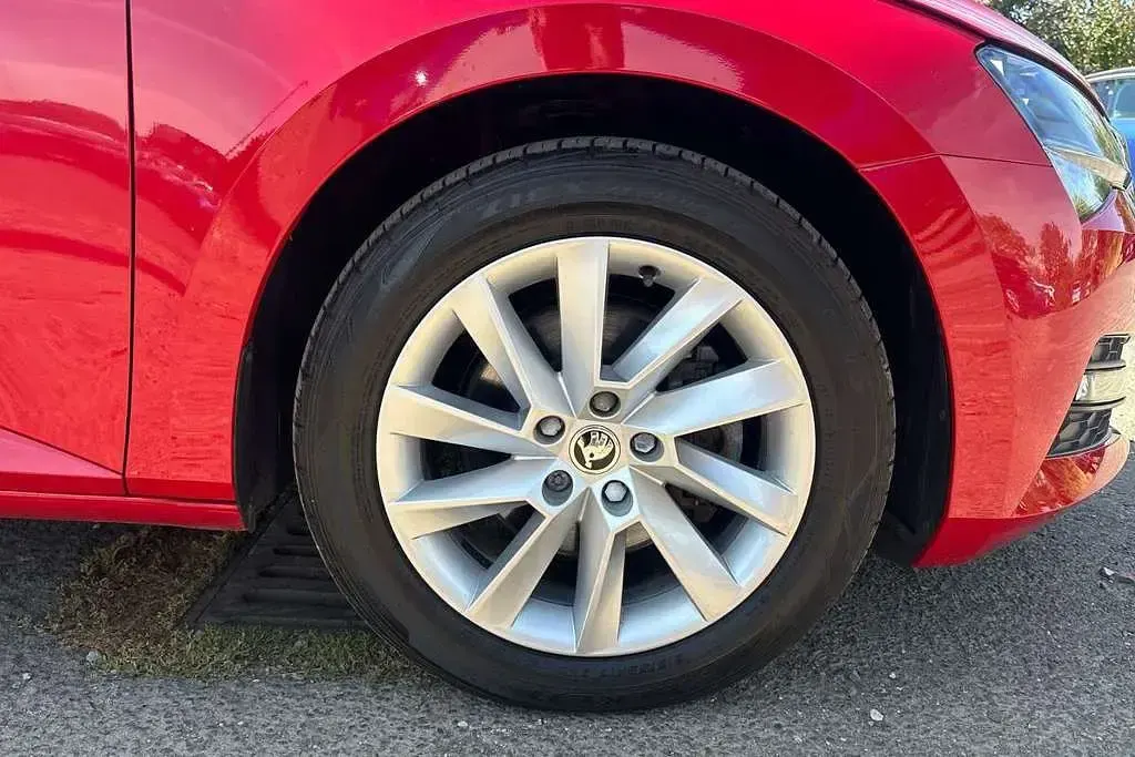 Used Skoda Superb SE Technology 150 HP (110 kW) 2020 Red Estate