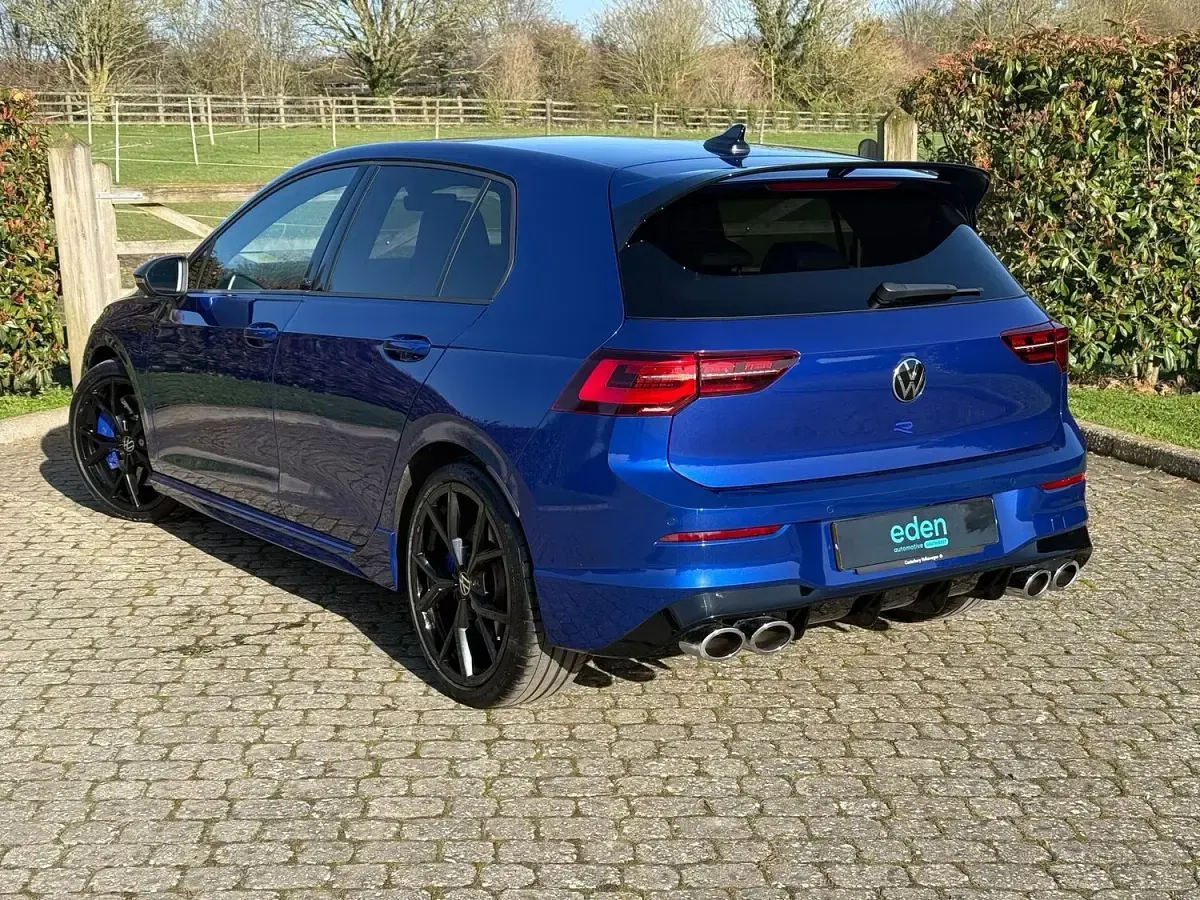 Used VW Golf VIII R 333 HP (244 kW) 2023 Blue Hatchback