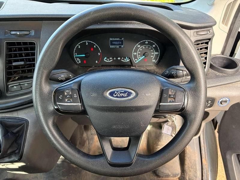 Begagnad Ford Transit S 130 HK (95 kW) 2022 Vit Cab