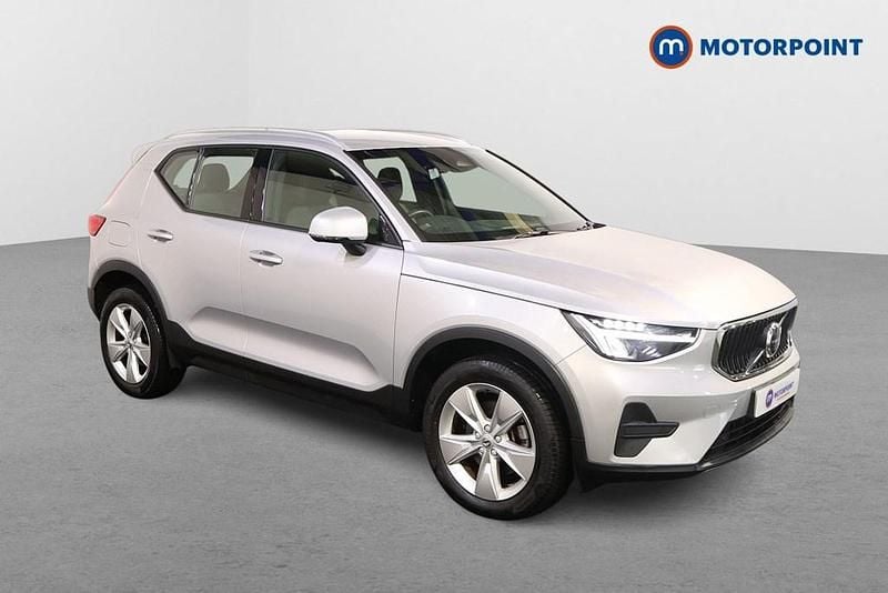 Silver Used 2023 Volvo XC40 Core SUV | £21,249 (Good price) - Image 1/4