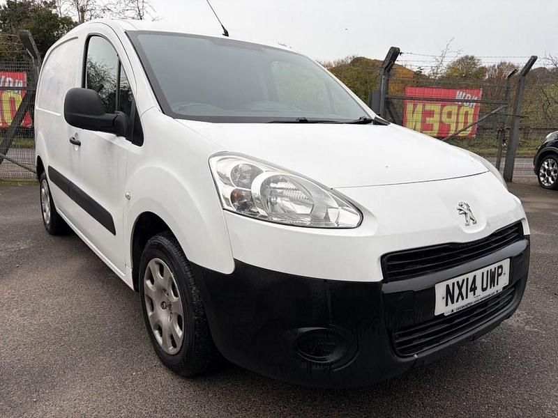 White Used 2014 Peugeot Partner S MPV | £2,995 (A bit pricey) - Image 1/4