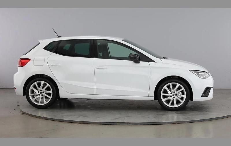 New Seat Ibiza FR 113 HP (83 kW) 2025 White Hatchback