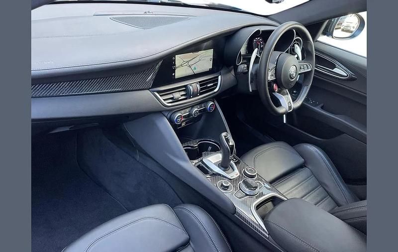 Used Alfa Romeo Giulia Quadrifoglio 520 HP (382 kW) 2023 Blue Sedan