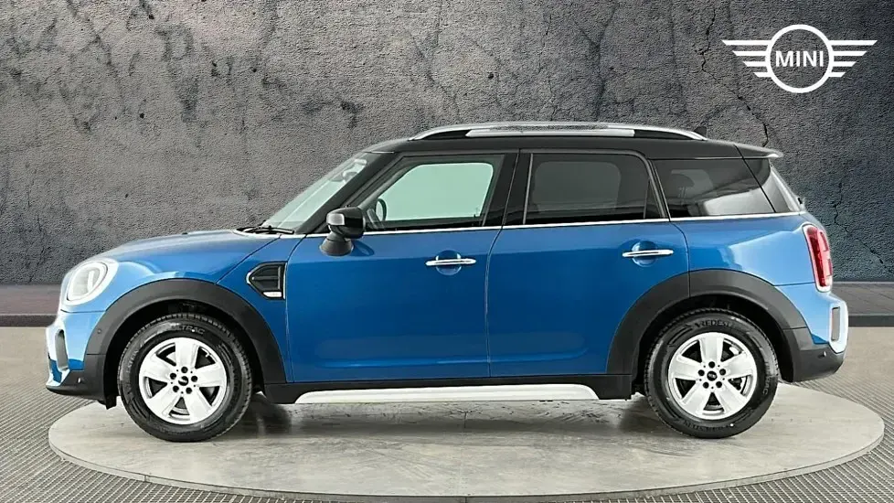 Used Mini Cooper Countryman Classic 134 HP (98 kW) 2022 Blue SUV