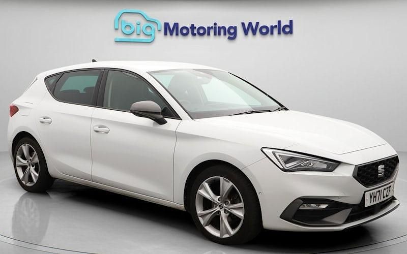 Used 2023 Seat Leon FR Hatchback | £13,882 (Fair price) - Image 1/4