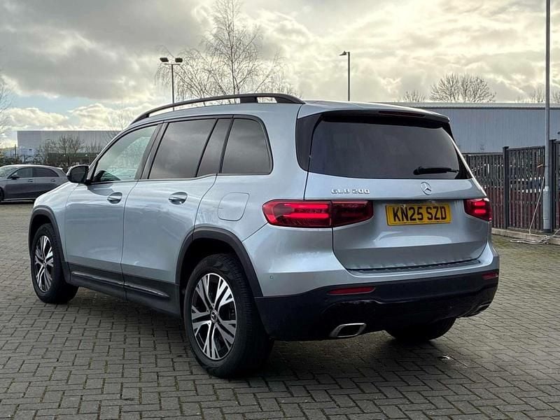Used Mercedes GLB200 Executive 163 HP (119 kW) 2025 Silver SUV