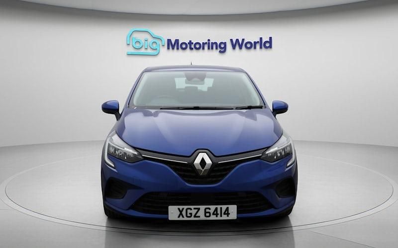 Used Renault Clio V Iconic 90 HP (66 kW) 2022 Blue Hatchback