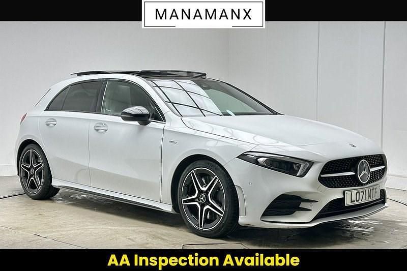 Used Mercedes A250 AMG Line Premium Plus 224 HP (164 kW) 2022 White Hatchback