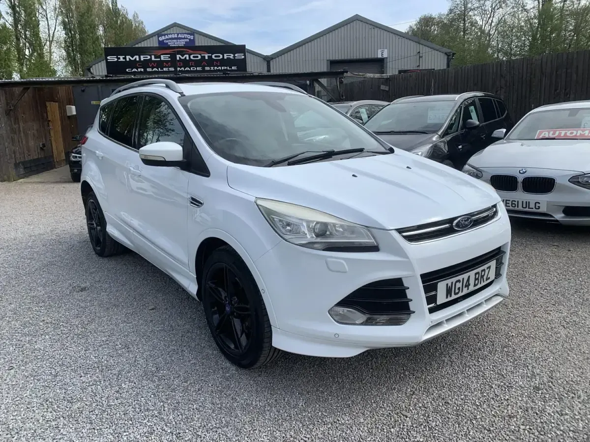 Usado Ford Kuga Titanium X 140 HP (102 kW) 2014 Branco SUV
