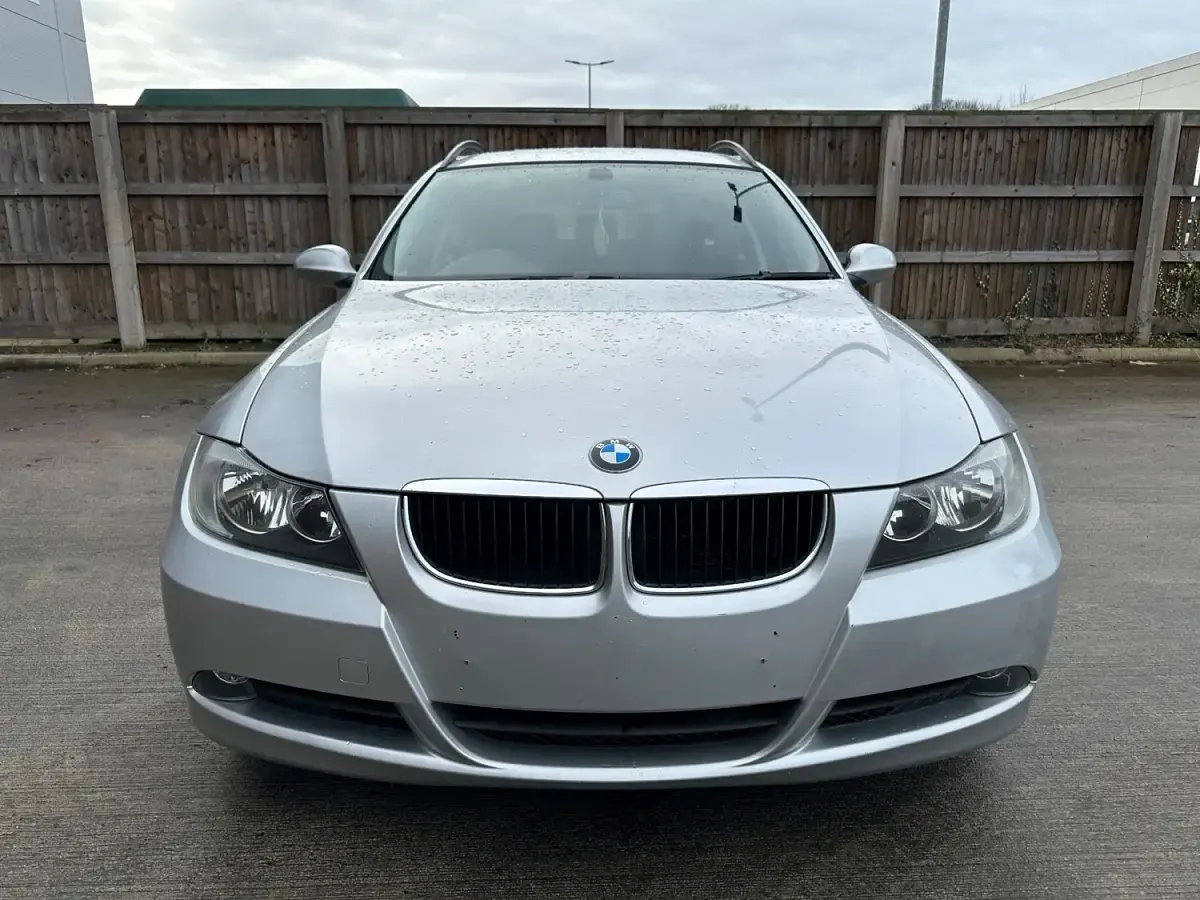 Używany BMW 320 2007 Srebrny Kombi